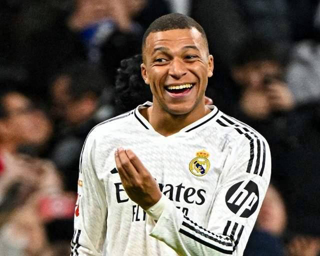 年度55球！姆巴佩冲击C罗纪录：5场再进5球将创造皇马历史新篇章